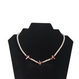 White Smooth Puka Shell and Coral Pink Birds Beaded Lightweight Choker Necklace